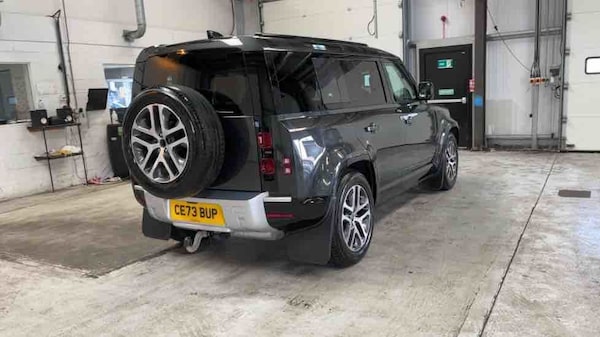 Used Land Rover Defender 110 2023 for sale - 74320260: Photo 49