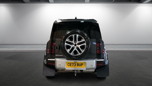Used Land Rover Defender 110 2023 for sale - 74320260: Photo 4