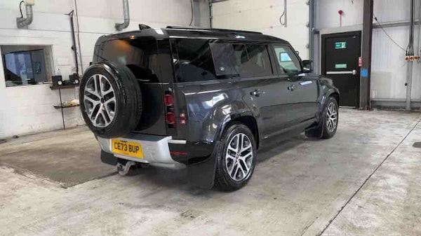 Used Land Rover Defender 110 2023 for sale - 74320260: Photo 56