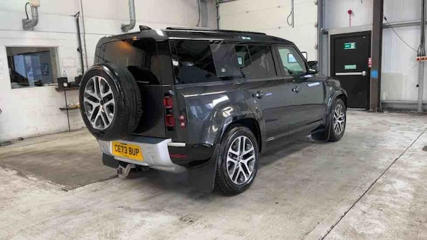 Used Land Rover Defender 110 2023 for sale - 74320260: Photo 57