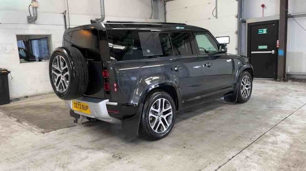 Used Land Rover Defender 110 2023 for sale - 74320260: Photo 62