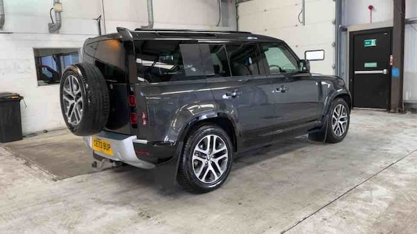 Used Land Rover Defender 110 2023 for sale - 74320260: Photo 64