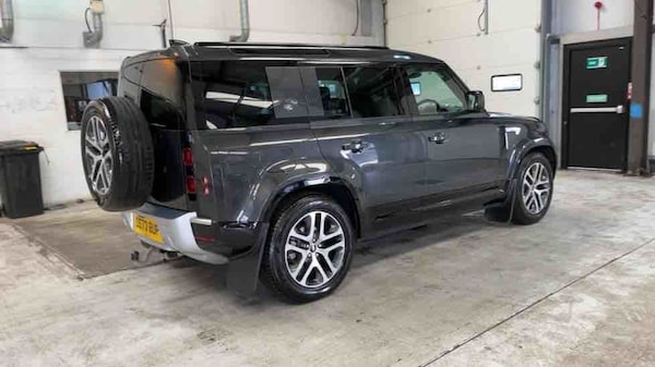 Used Land Rover Defender 110 2023 for sale - 74320260: Photo 66