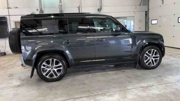 Used Land Rover Defender 110 2023 for sale - 74320260: Photo 89