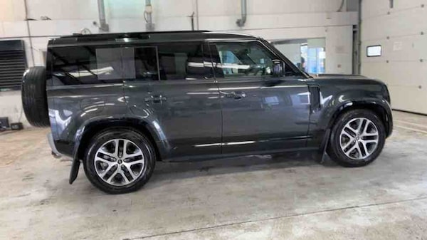 Used Land Rover Defender 110 2023 for sale - 74320260: Photo 91