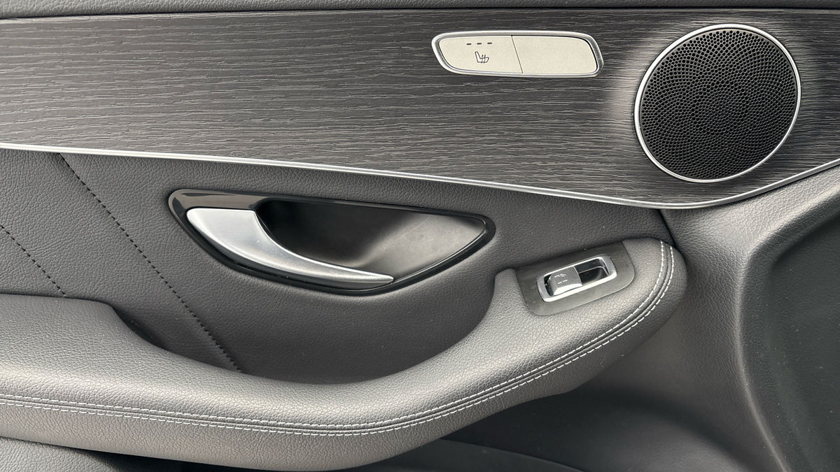 Used Mercedes-Benz GLC 2020 for sale - 77494468: Photo 19