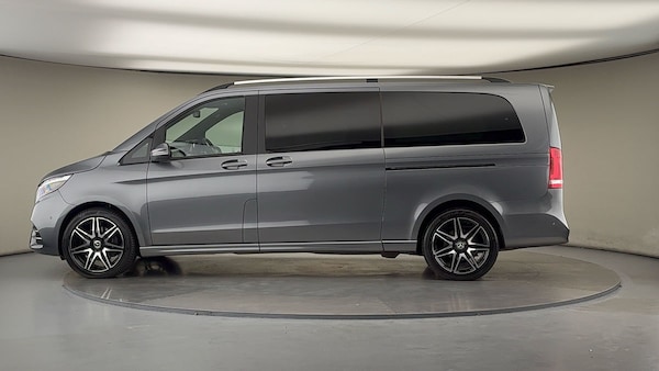 Used Mercedes-Benz V-Class 2023 for sale - 76224277: Photo 15