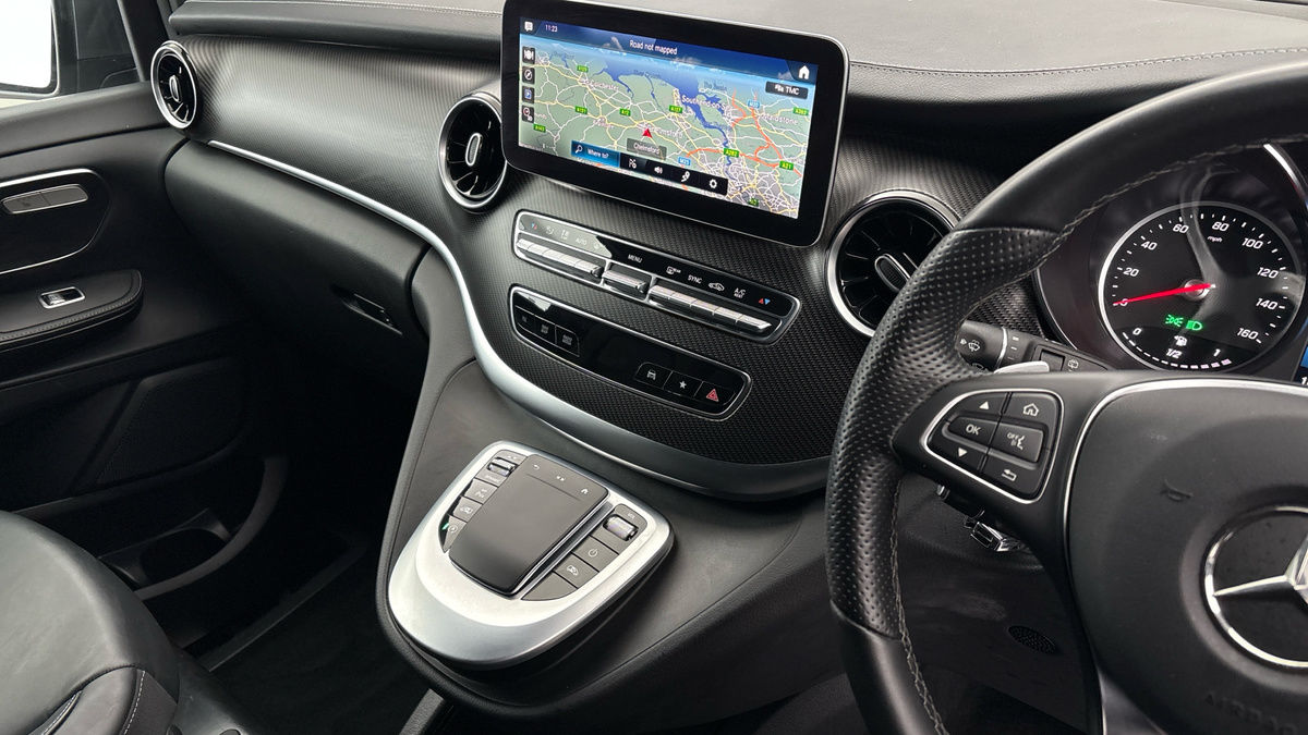 Used Mercedes-Benz V-Class 2023 for sale - 76224277: Photo 18