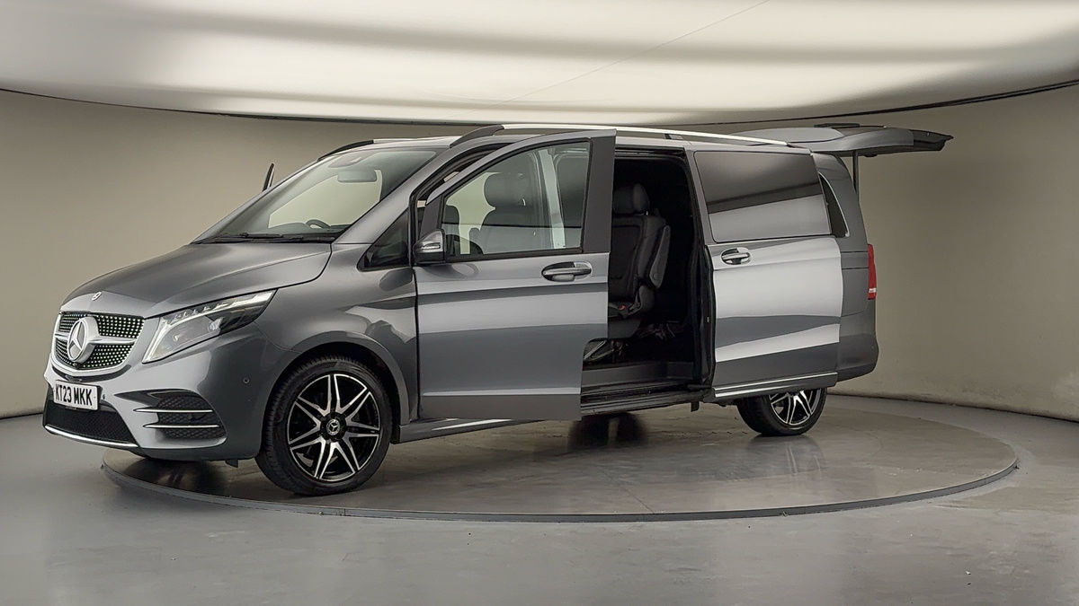 Used Mercedes-Benz V-Class 2023 for sale - 76224277: Photo 22