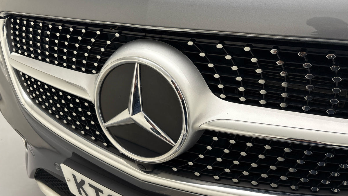 Used Mercedes-Benz V-Class 2023 for sale - 76224277: Photo 24