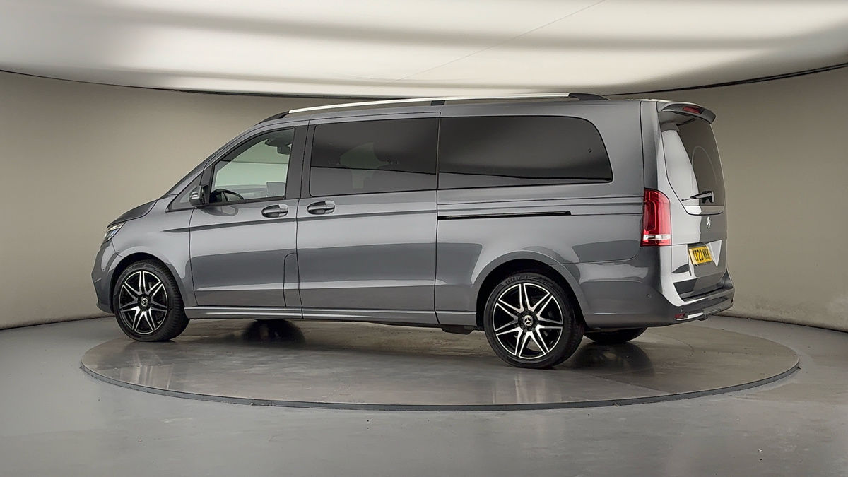 Used Mercedes-Benz V-Class 2023 for sale - 76224277: Photo 26