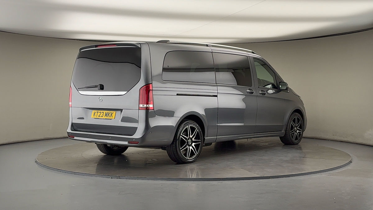 Used Mercedes-Benz V-Class 2023 for sale - 76224277: Photo 39