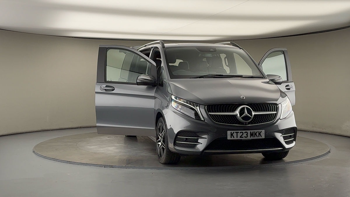 Used Mercedes-Benz V-Class 2023 for sale - 76224277: Photo 52