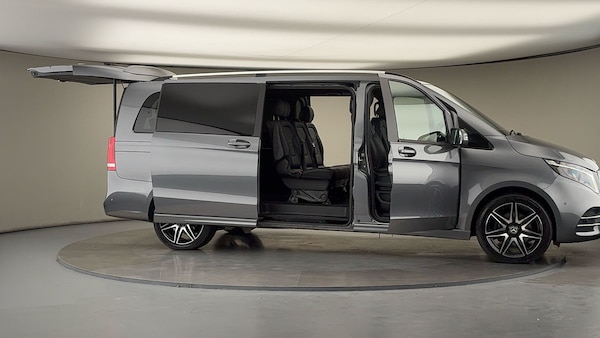Used Mercedes-Benz V-Class 2023 for sale - 76224277: Photo 55