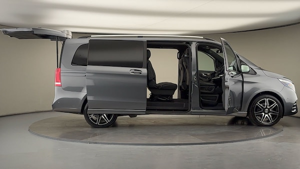 Used Mercedes-Benz V-Class 2023 for sale - 76224277: Photo 56