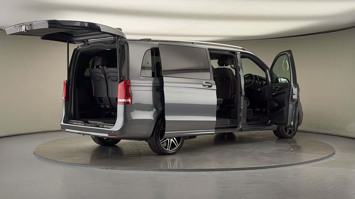 Used Mercedes-Benz V-Class 2023 for sale - 76224277: Photo 58