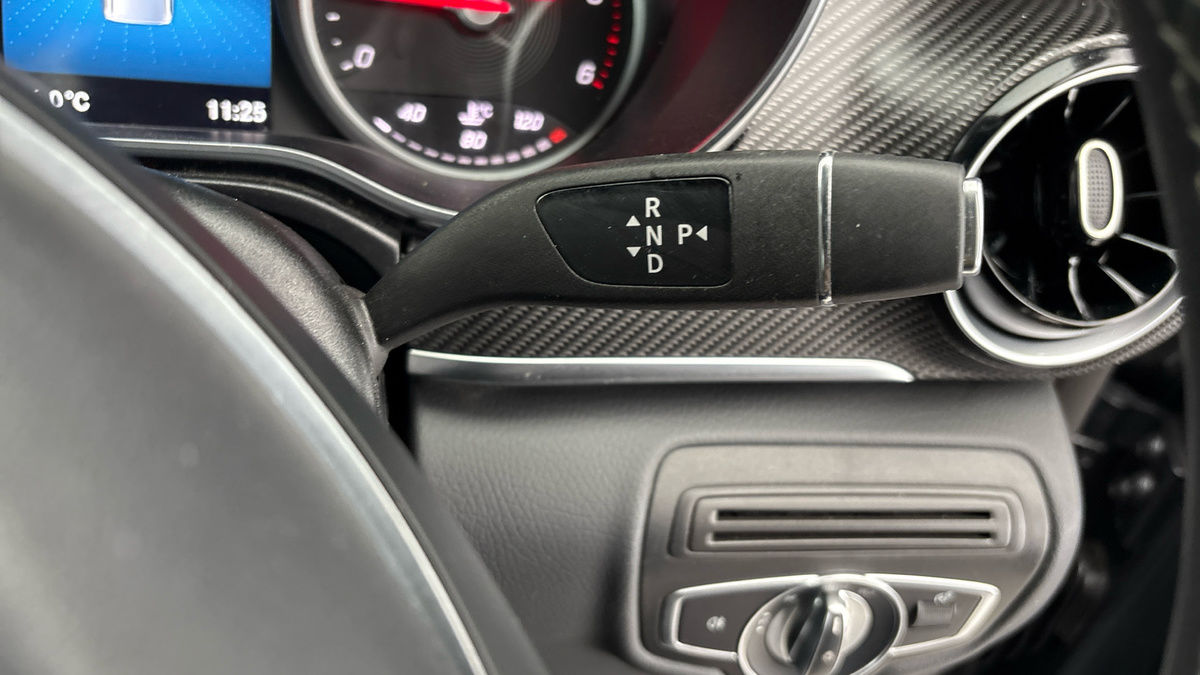 Used Mercedes-Benz V-Class 2023 for sale - 76224277: Photo 6