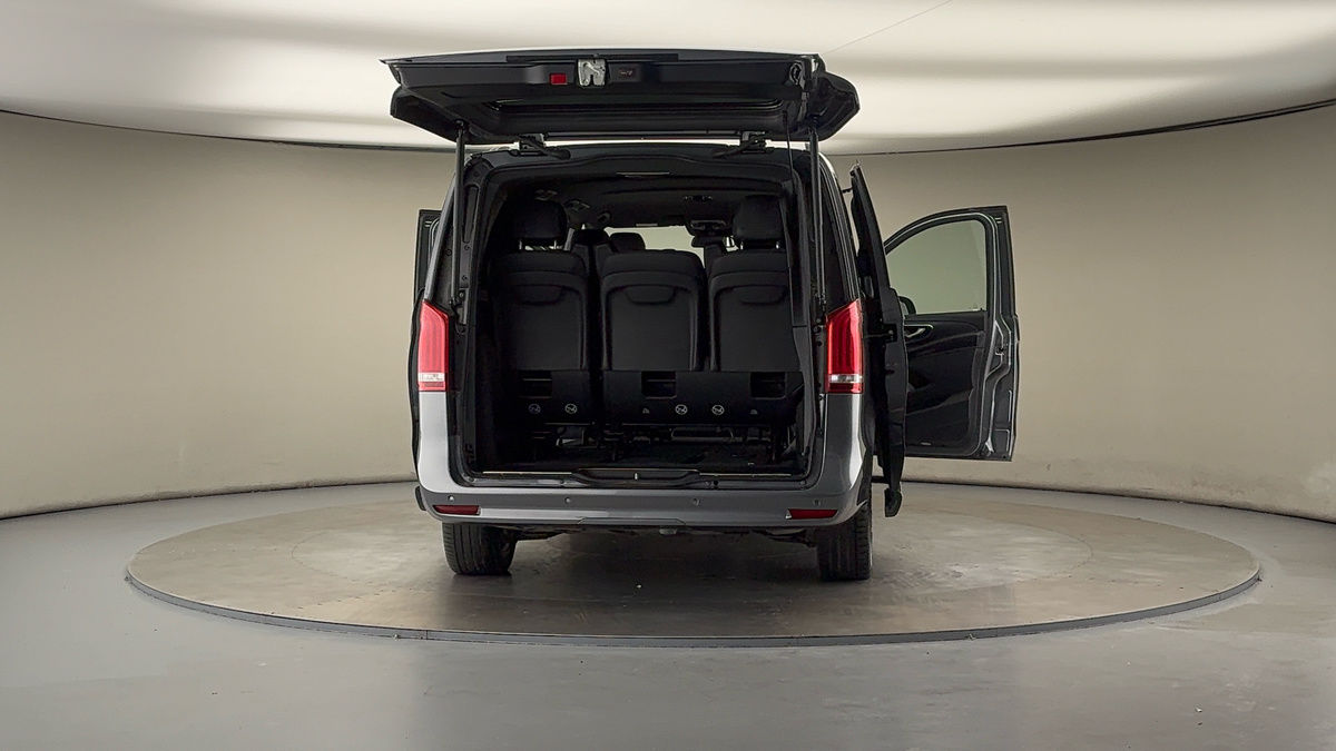 Used Mercedes-Benz V-Class 2023 for sale - 76224277: Photo 60