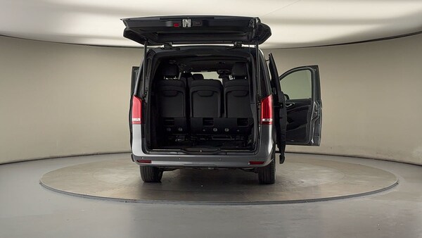 Used Mercedes-Benz V-Class 2023 for sale - 76224277: Photo 60