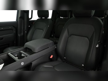 Used Land Rover Defender 110 2022 for sale - 75057405: Photo