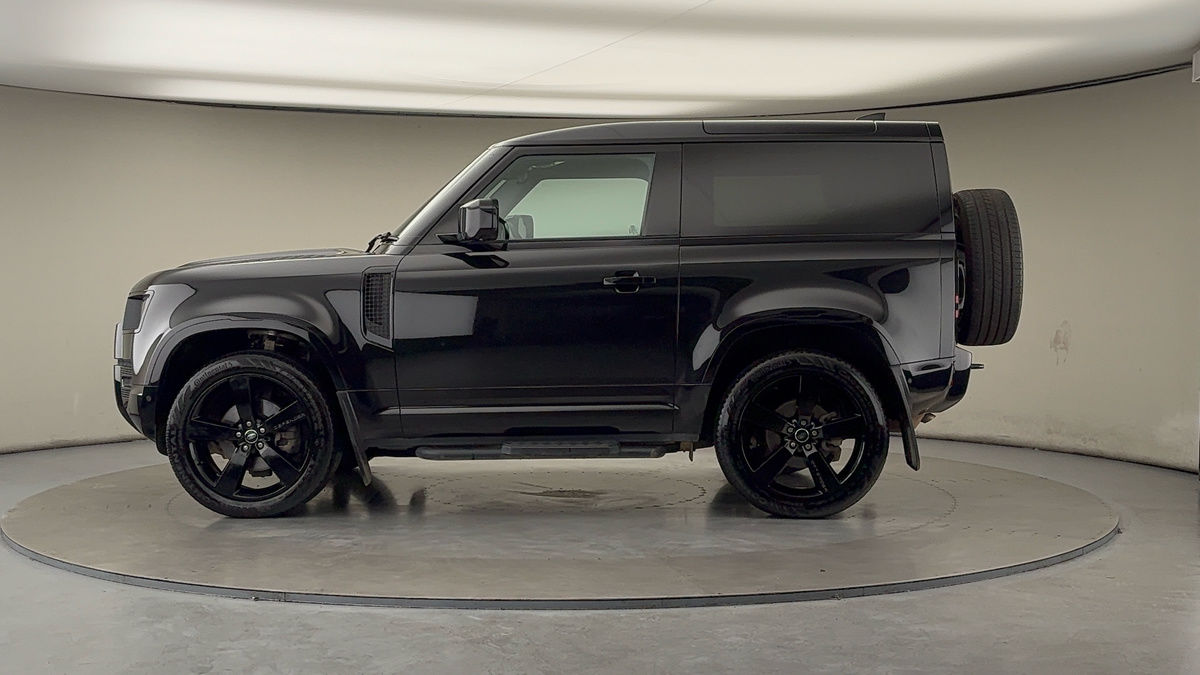 Used Land Rover Defender 90 2024 for sale - 76455045: Photo 15