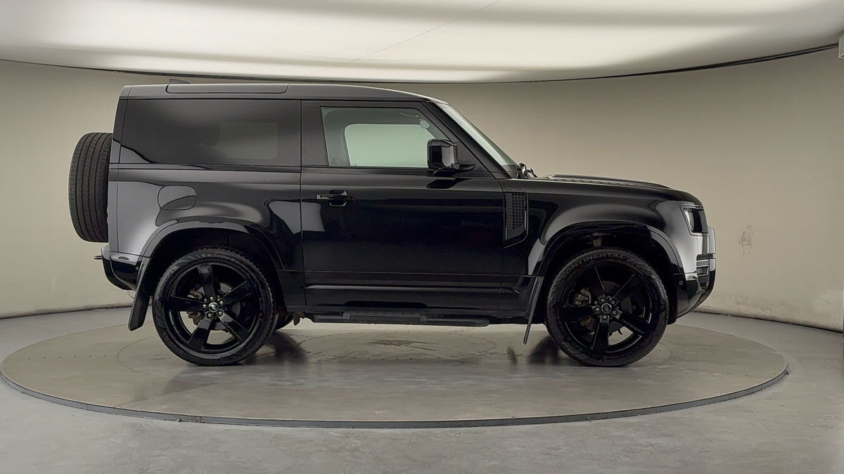 Used Land Rover Defender 90 2024 for sale - 76455045: Photo 16