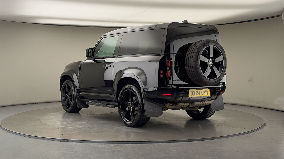 Used Land Rover Defender 90 2024 for sale - 76455045: Photo 2