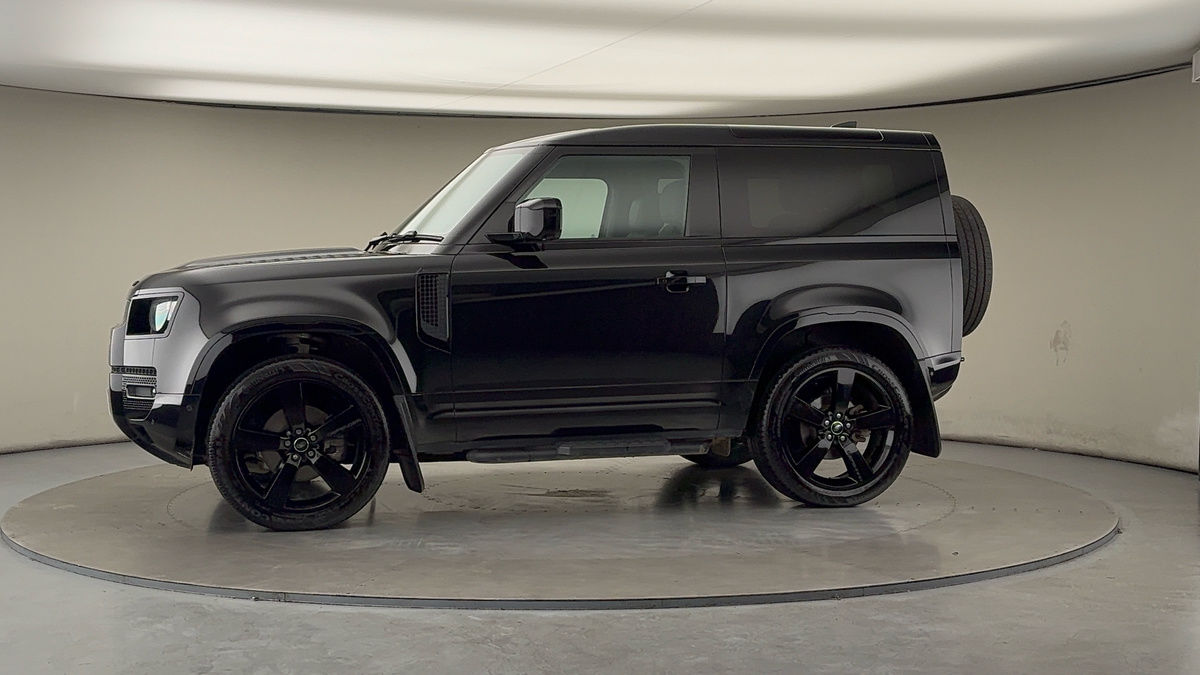 Used Land Rover Defender 90 2024 for sale - 76455045: Photo 28