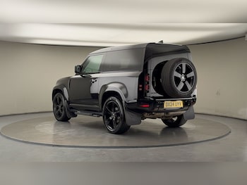 Used Land Rover Defender 90 2024 for sale - 76455045: Photo