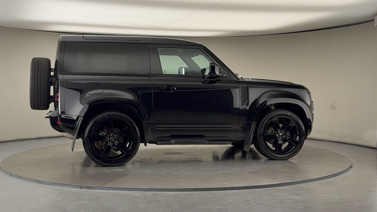 Used Land Rover Defender 90 2024 for sale - 76455045: Photo 37