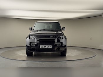 Used Land Rover Defender 90 2024 for sale - 76455045: Photo