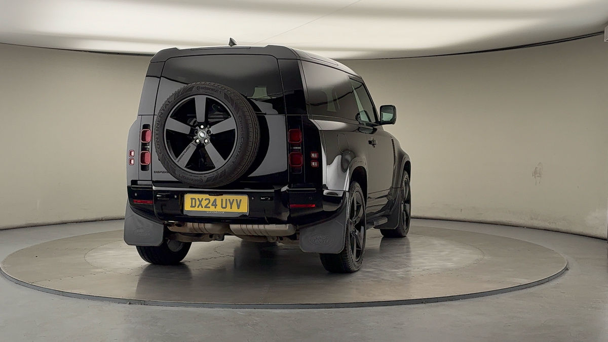 Used Land Rover Defender 90 2024 for sale - 76455045: Photo 40