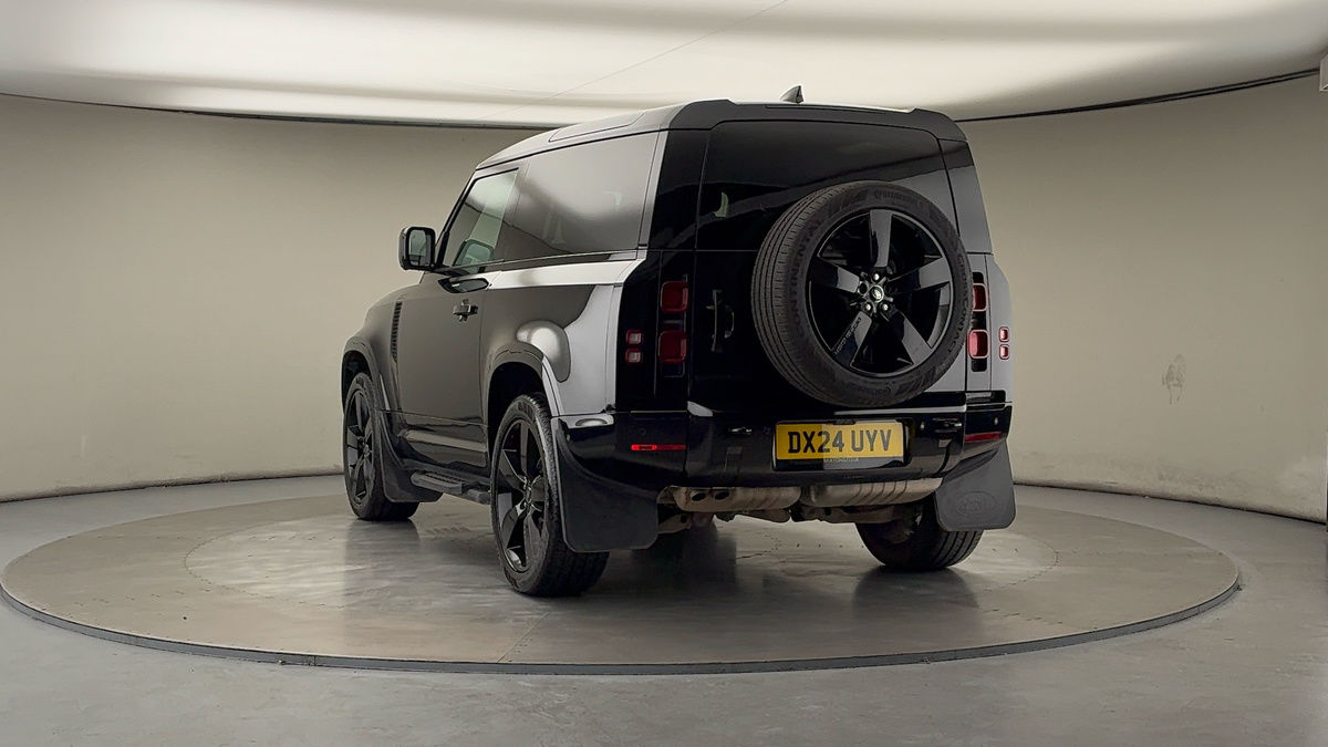 Used Land Rover Defender 90 2024 for sale - 76455045: Photo 42