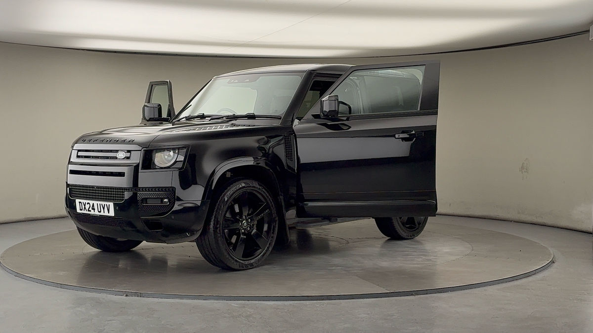 Used Land Rover Defender 90 2024 for sale - 76455045: Photo 49