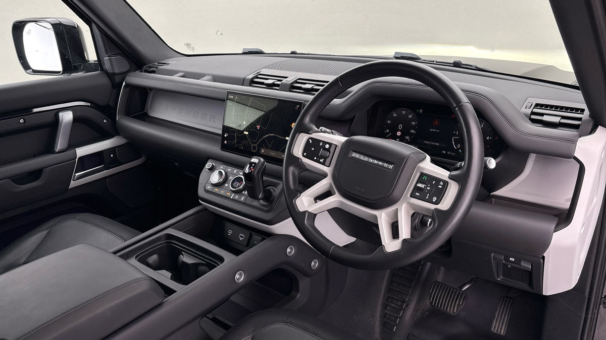 Used Land Rover Defender 90 2024 for sale - 76455045: Photo 5