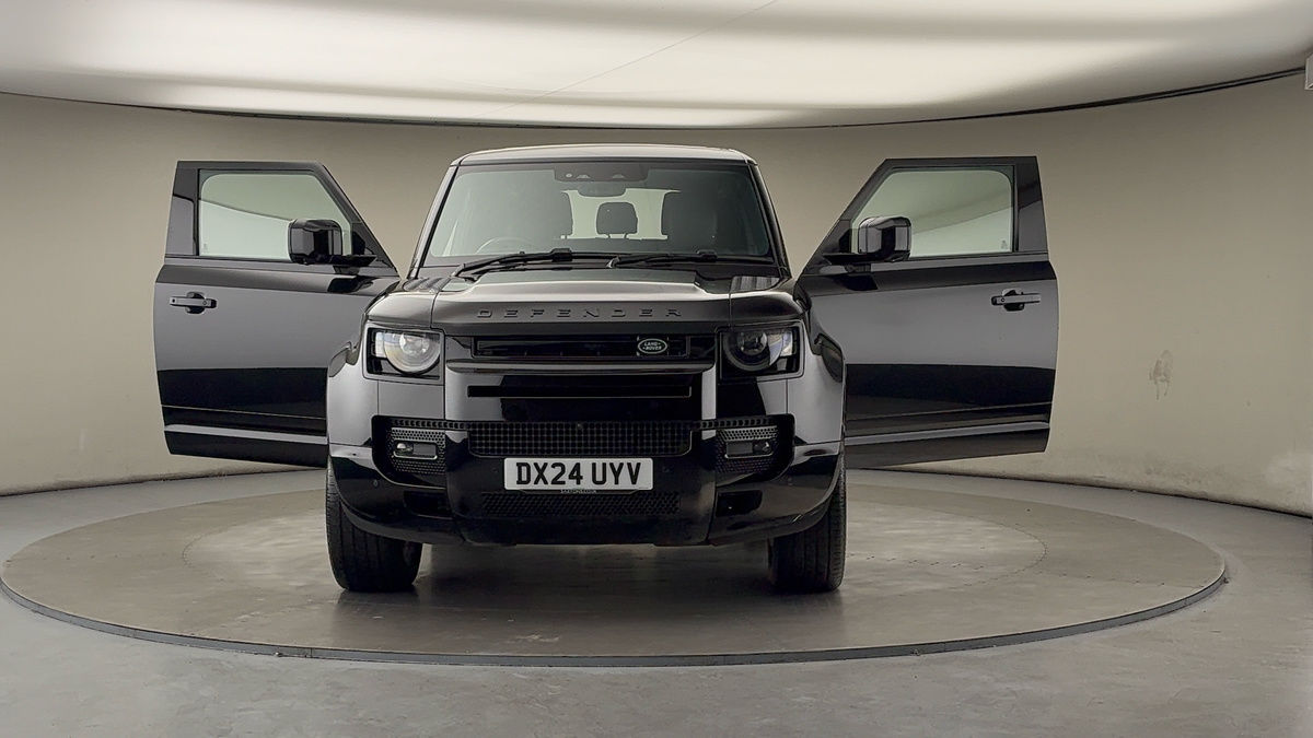 Used Land Rover Defender 90 2024 for sale - 76455045: Photo 51