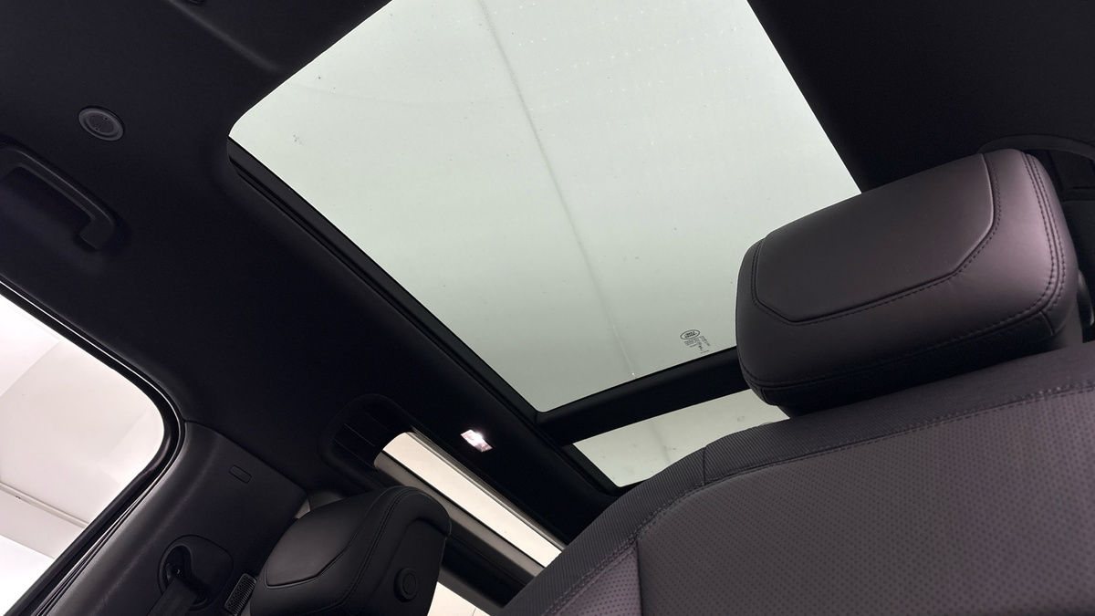 Used Land Rover Defender 90 2024 for sale - 76455045: Photo 6