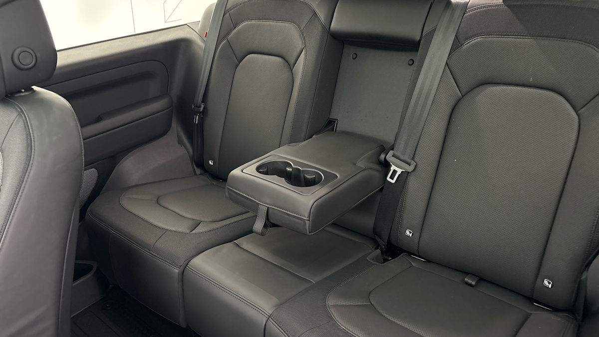 Used Land Rover Defender 90 2024 for sale - 76455045: Photo 9