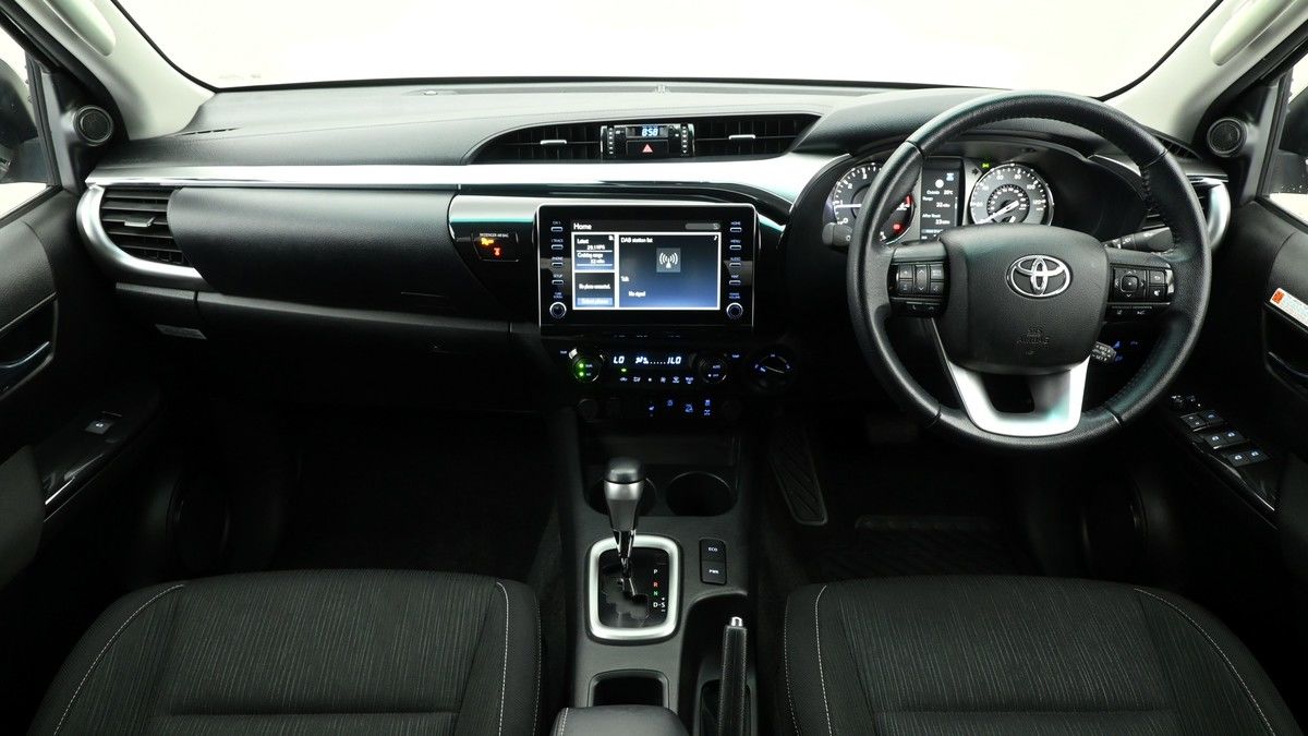 Used Toyota Hilux 2024 for sale - 75398540: Photo 14