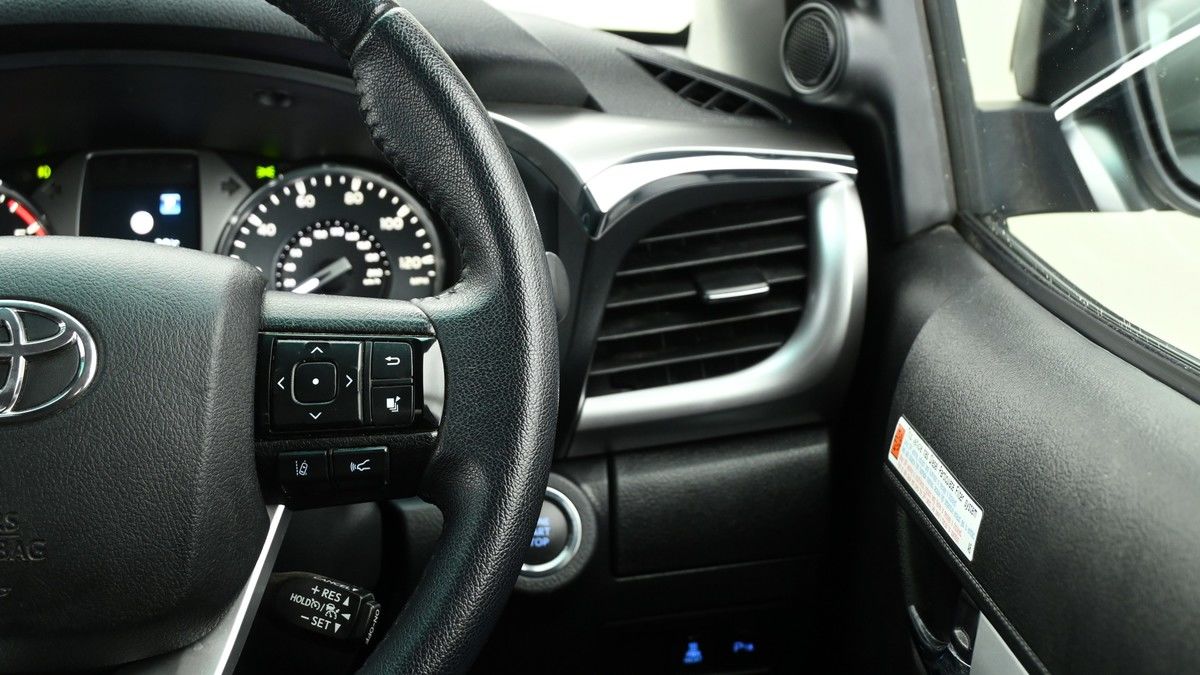 Used Toyota Hilux 2024 for sale - 75398540: Photo 16