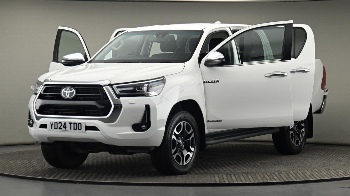 Used Toyota Hilux 2024 for sale - 75398540: Photo 28