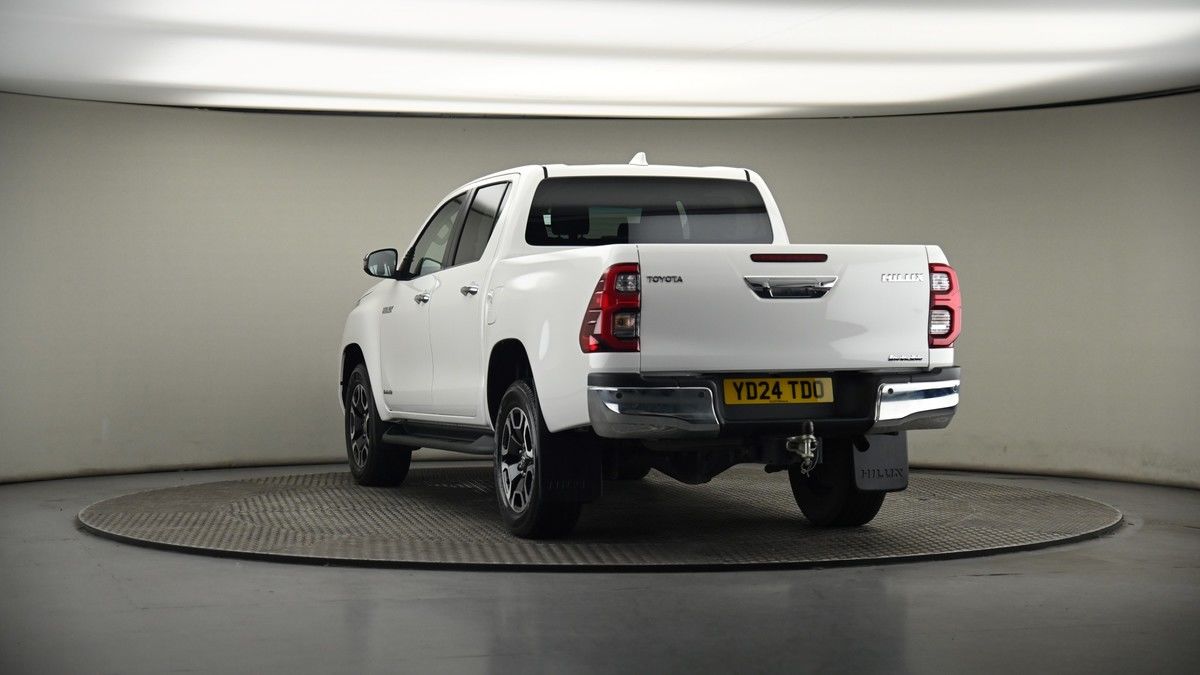 Used Toyota Hilux 2024 for sale - 75398540: Photo 39