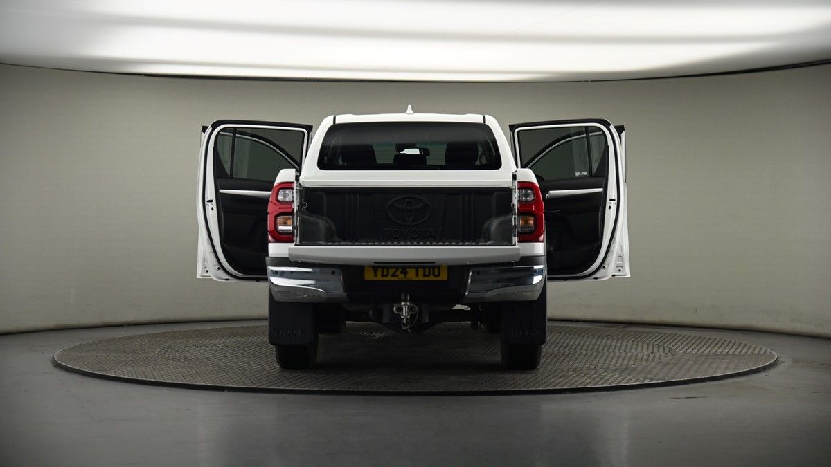 Used Toyota Hilux 2024 for sale - 75398540: Photo 54