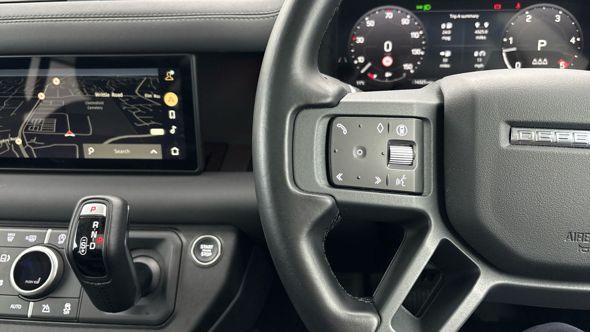 Used Land Rover Defender 110 2024 for sale - 76884628: Photo 13