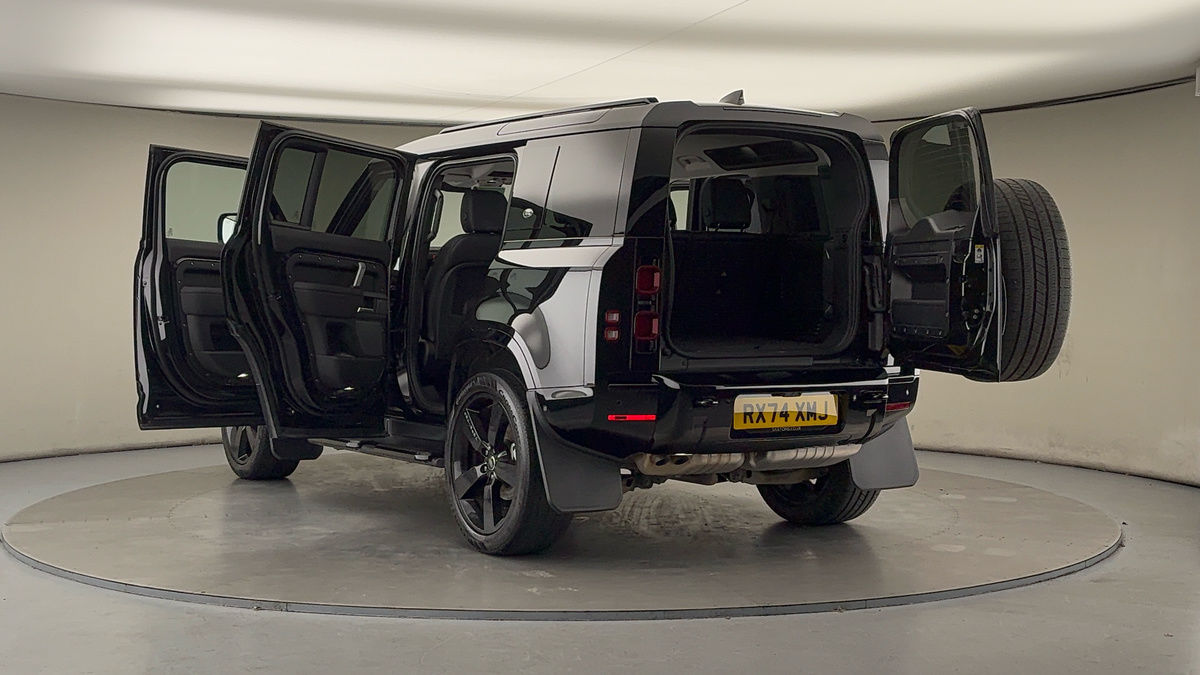 Used Land Rover Defender 110 2024 for sale - 76884628: Photo 23