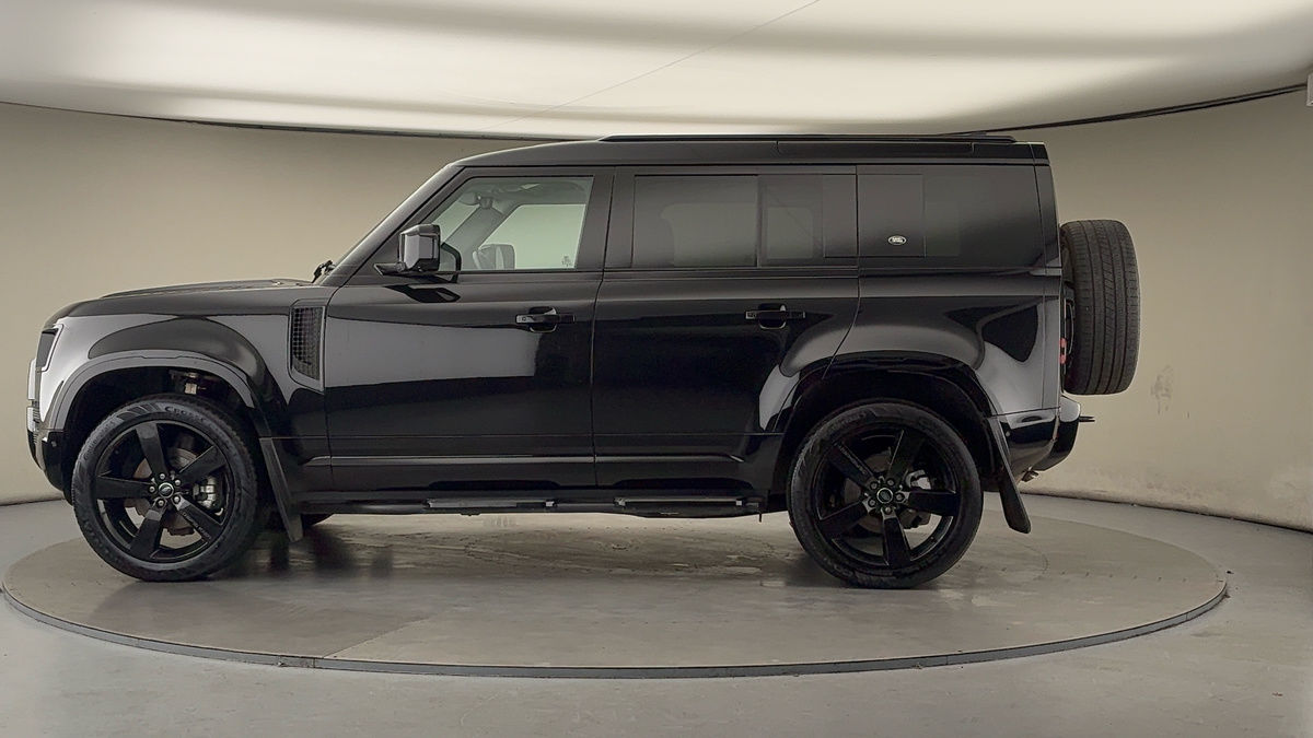 Used Land Rover Defender 110 2024 for sale - 76884628: Photo 27