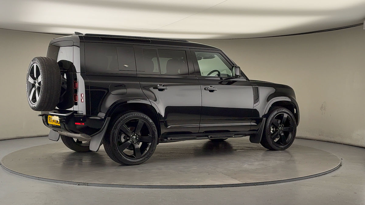 Used Land Rover Defender 110 2024 for sale - 76884628: Photo 38