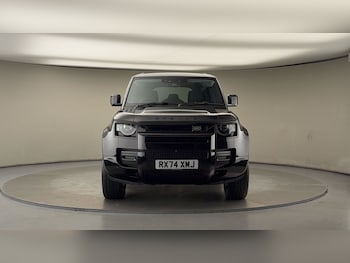 Used Land Rover Defender 110 2024 for sale - 76884628: Photo