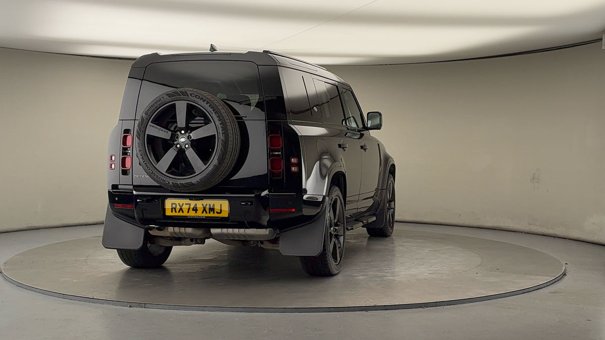 Used Land Rover Defender 110 2024 for sale - 76884628: Photo 40