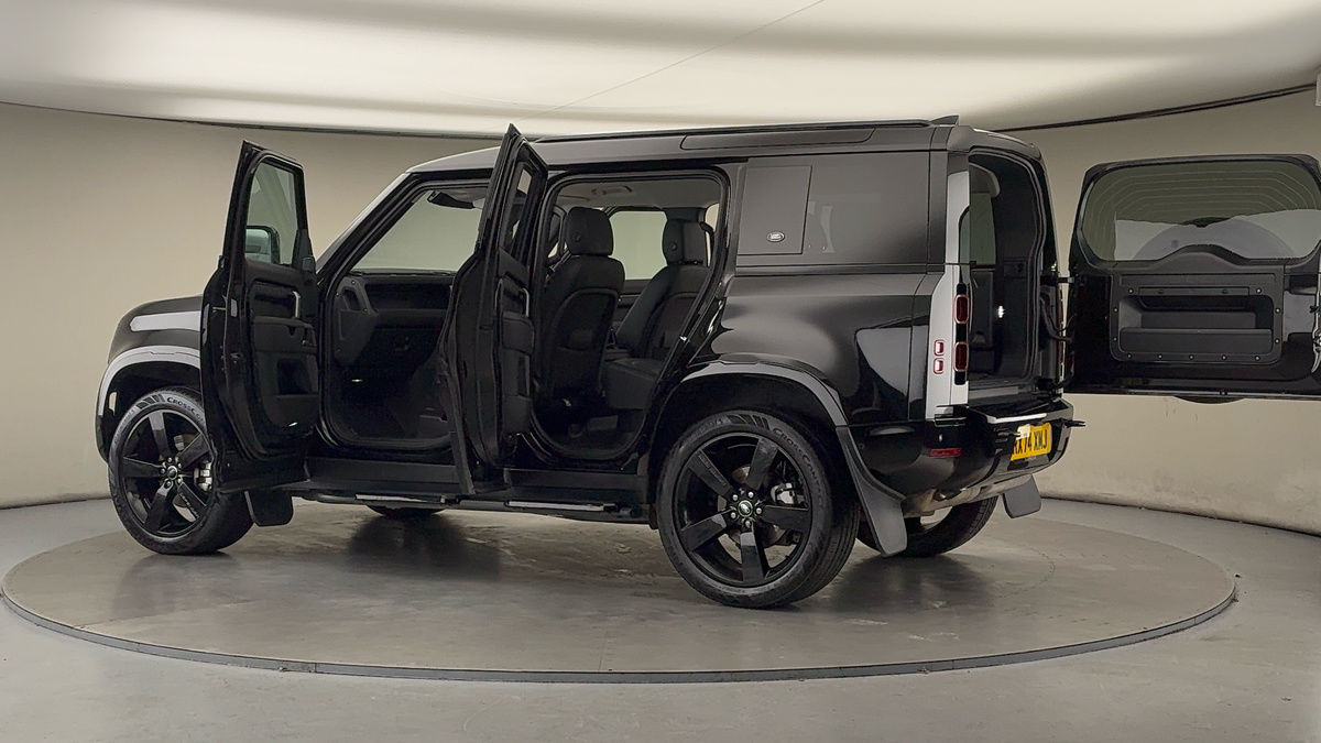 Used Land Rover Defender 110 2024 for sale - 76884628: Photo 45